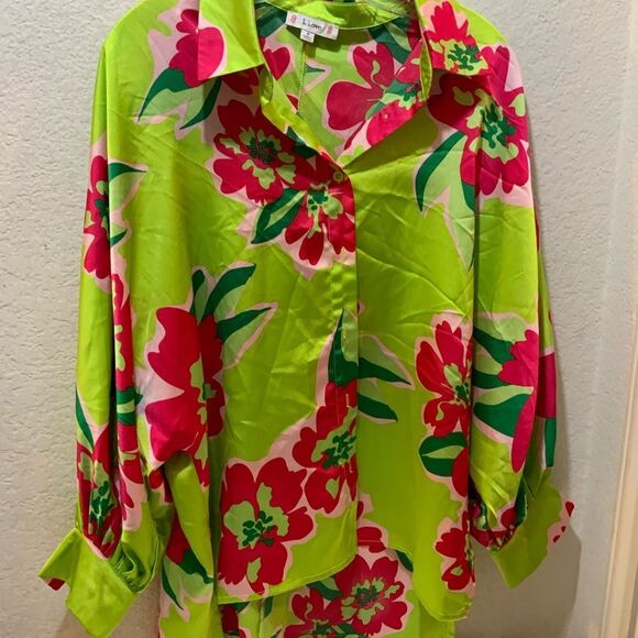 L Love  Floral Crop Top size Small - Picture 7 of 9